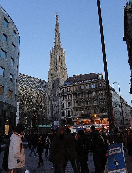 DSC01111 01.JPG - Stephansdom a világ egyik legszebb gótikus temploma a város szimbóluma.